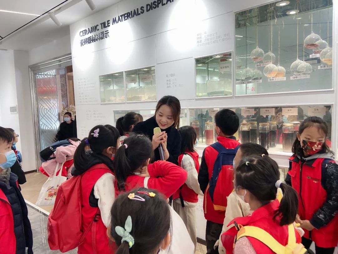 爭做未來接班人——2022佛山傳媒集團職工子女冬令營走進鷹牌！(圖4)