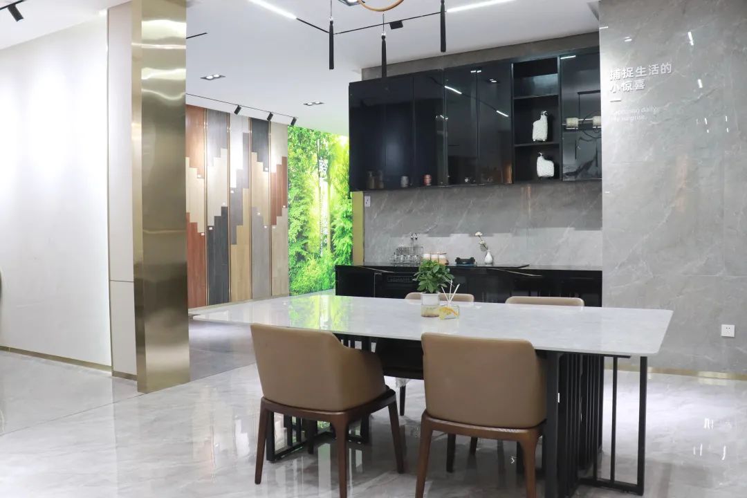 晉江鷹牌旗艦店｜緊跟時代步伐，以品牌力量制勝市場!(圖30)