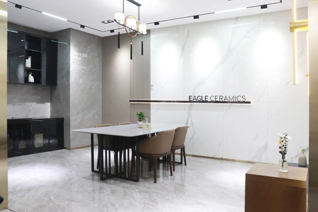 晉江鷹牌旗艦店｜緊跟時代步伐，以品牌力量制勝市場!(圖31)