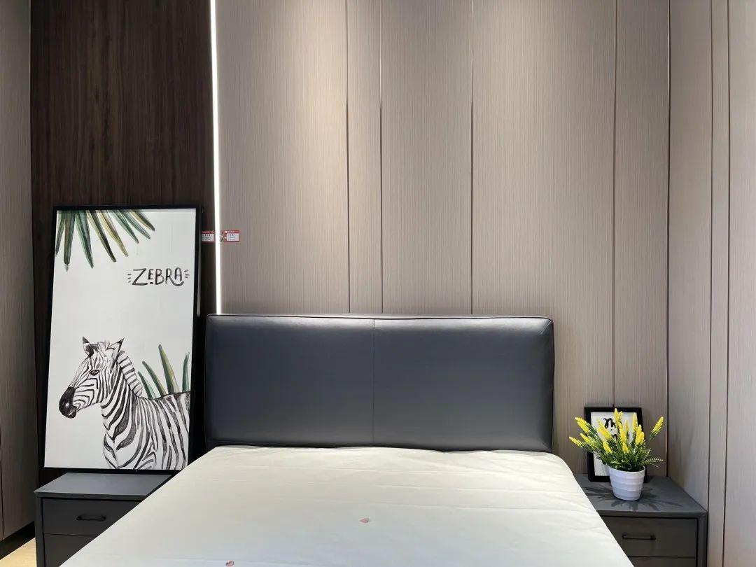 鷹牌墻地專家店｜廣西?南寧——以全新面貌華麗綻放，演繹現(xiàn)代時(shí)尚輕奢格調(diào)(圖8)