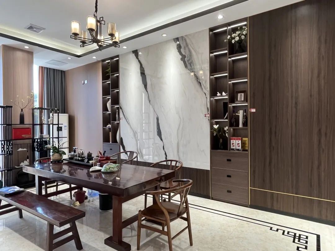 鷹牌墻地專家店｜廣西?南寧——以全新面貌華麗綻放，演繹現(xiàn)代時(shí)尚輕奢格調(diào)(圖21)