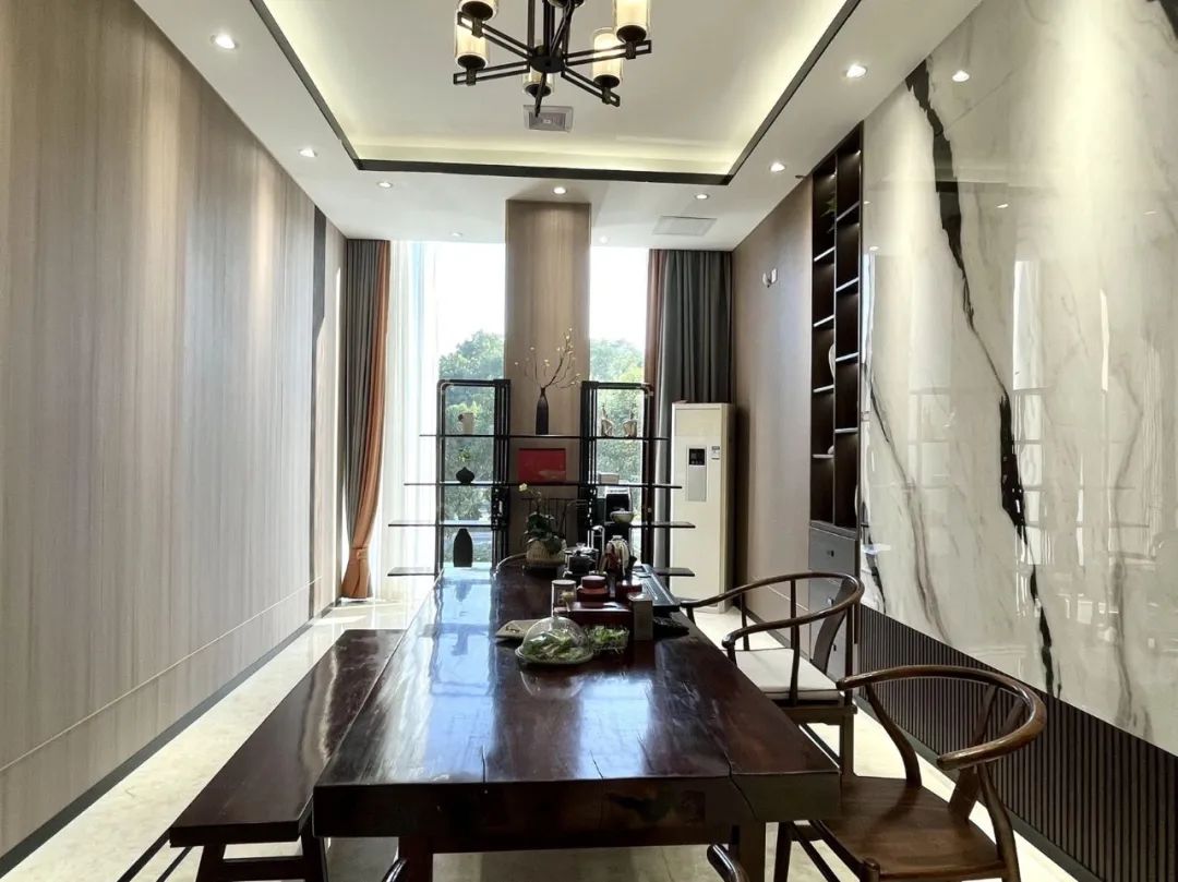 鷹牌墻地專家店｜廣西?南寧——以全新面貌華麗綻放，演繹現(xiàn)代時(shí)尚輕奢格調(diào)(圖22)