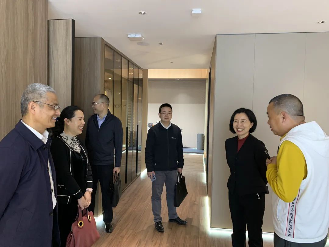 護(hù)航民企發(fā)展,佛山市檢察院到天安開展“暖春行動”!(圖4) 護(hù)航民企發(fā)展,佛山市檢察院到天安開展“暖春行動”!(圖4)