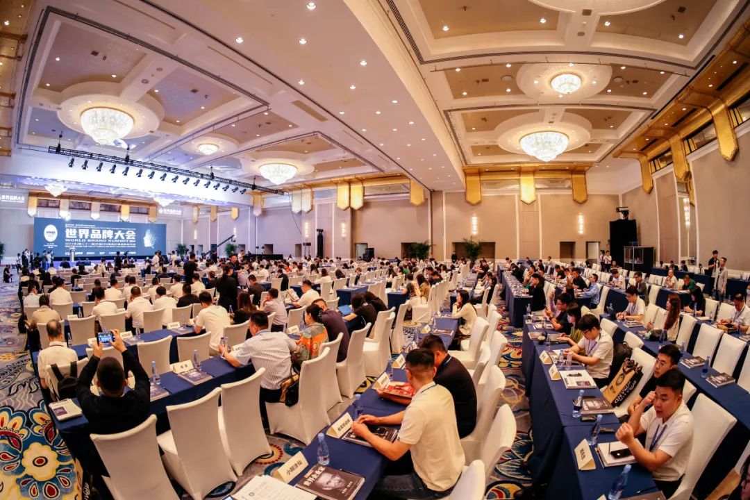 重磅榮譽｜鷹牌陶瓷榮登第21屆世界品牌大會“中國500最具價值品牌”榜單！(圖2)