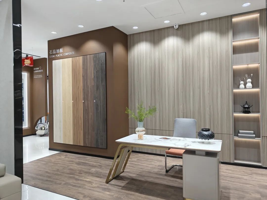 鷹牌50周年 門店風(fēng)采｜河南駐馬店鷹牌旗艦店，讓雅致成為生活的底色(圖12)