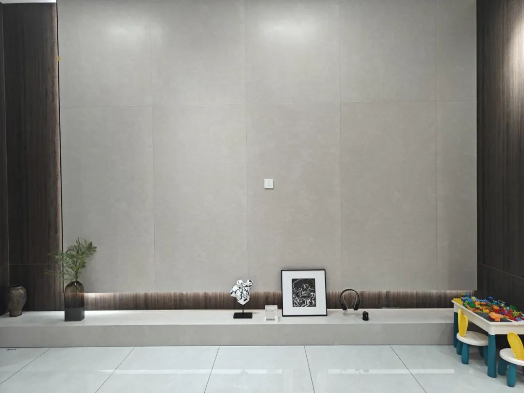 鷹牌50周年 門店風(fēng)采｜河南駐馬店鷹牌旗艦店，讓雅致成為生活的底色(圖9)