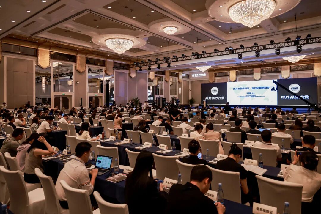 337.95億！鷹牌陶瓷連續上榜中國500最具價值品牌！(圖2)