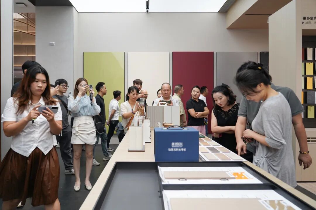 風(fēng)起處，萬(wàn)物生 | 鷹牌新材戰(zhàn)略發(fā)布會(huì)圓滿落幕！(圖15)