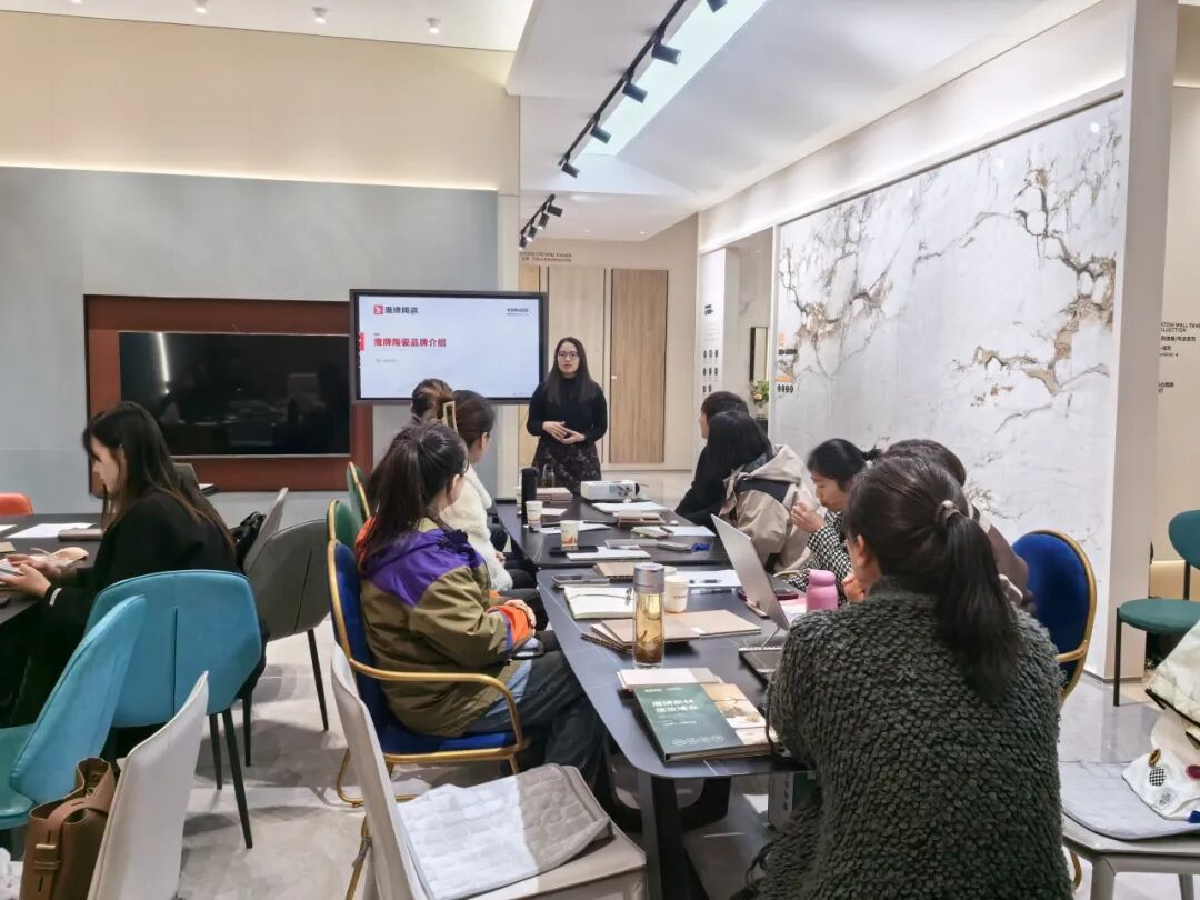 終端賦能 聚力增長｜2025鷹牌陶瓷+新材培訓(xùn)會【天津站】順利舉行(圖4)